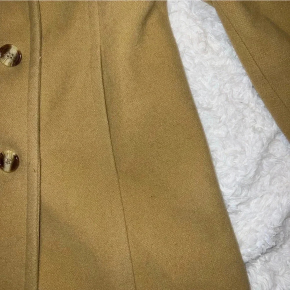 Fleet Street Wool Tan Button Up Jacket Size 12 Petite with Button detailing - Picture 3 of 9